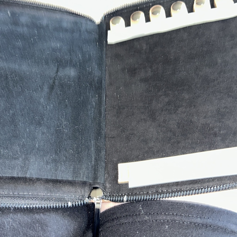 Halston Gold Zip-Around Case - Picture 4 of 4